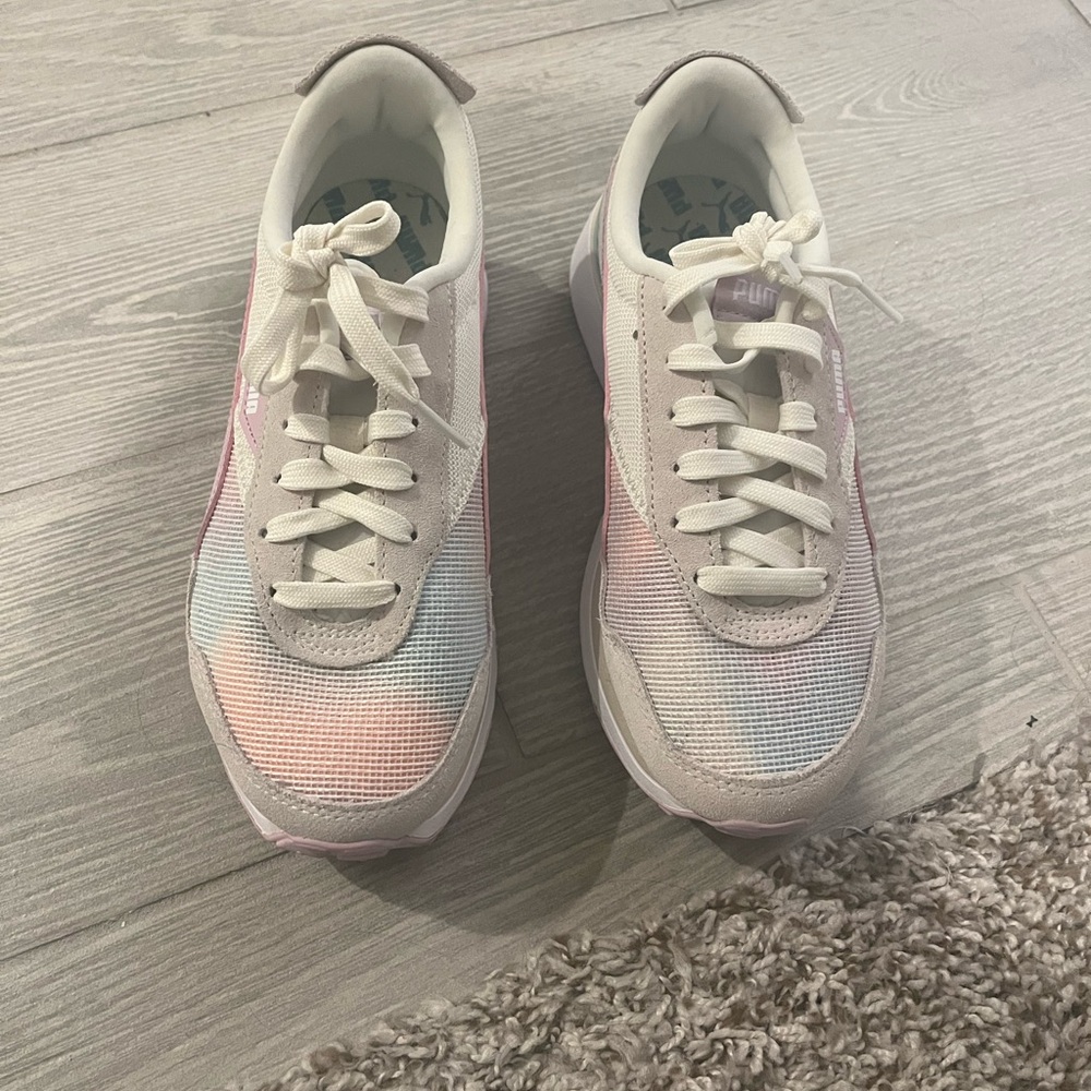 Puma Sneakers